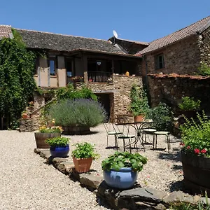 chambres-dhotes-le-puits-damour.midi-pyreneeshotels.com/